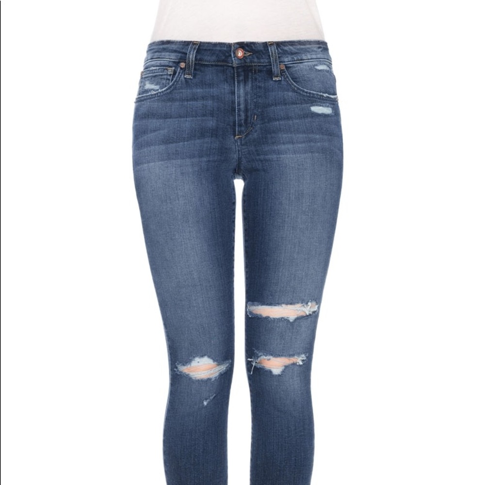 Joe’s distressed jeans - size 32